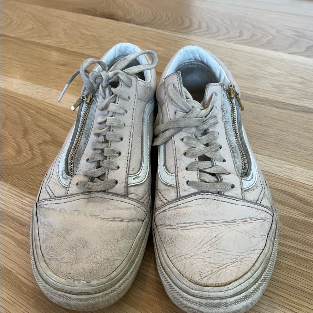 Vans - Picture 4 of 4